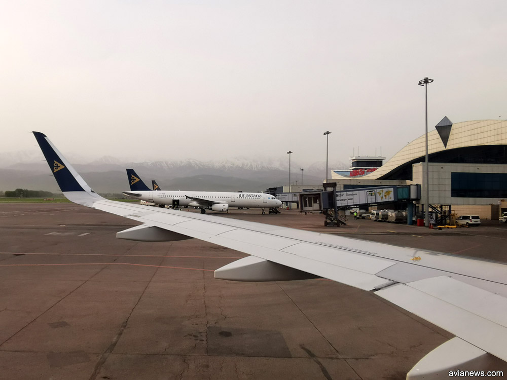 Самолеты Air Astana в аэропорту Алматы