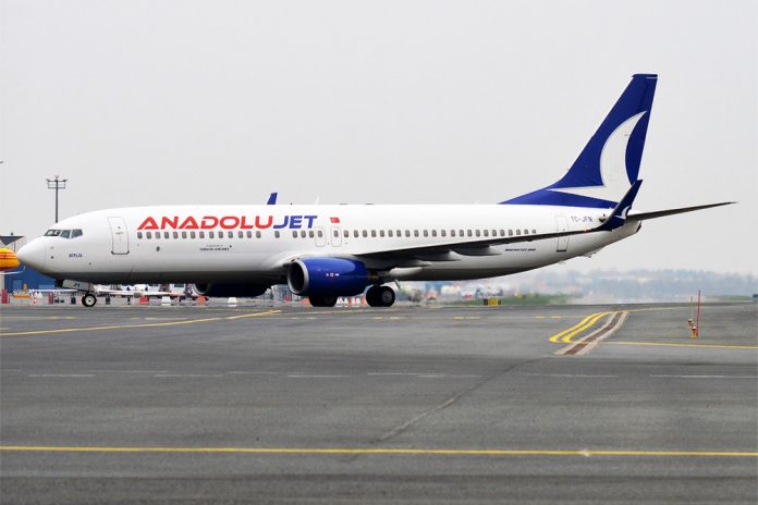 Boeing 737-800 AnadoluJet