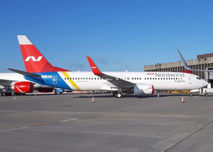 Boeing 737-800 Nordwind Airlines с остатками ливреи МАУ