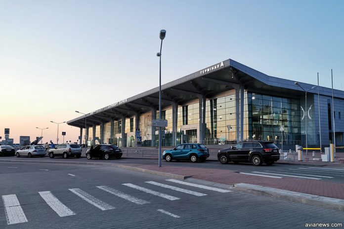 Терминал А в аэропорту Харьков