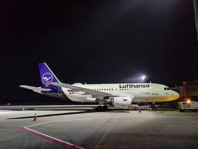 Airbus A319 Lufthansa в аэропорту Львов