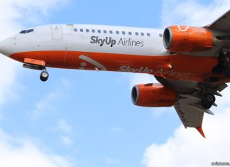 Boeing 737-800 SkyUp в полете