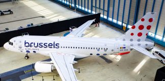 Самолет Airbus A319 Brussels Airlines в новой ливрее 2021 года