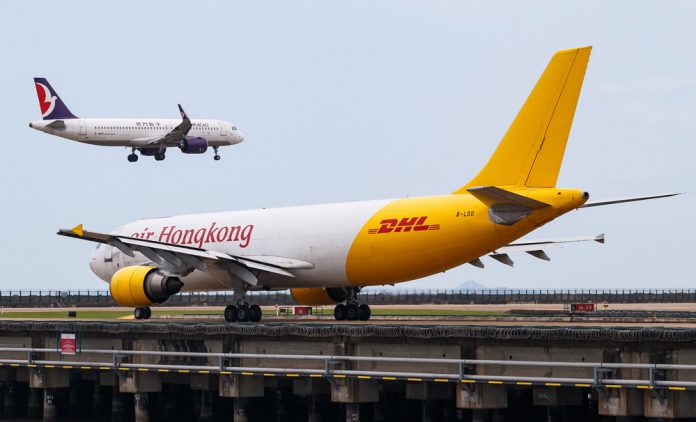 Самолет Air Hong Kong