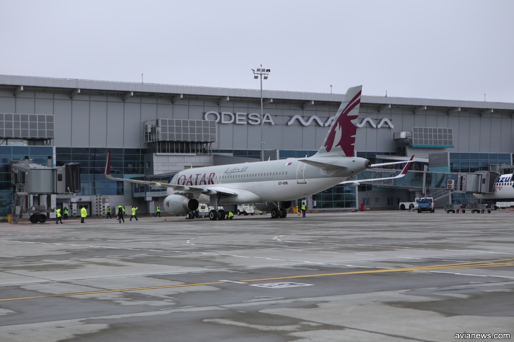 Airbus A320 Qatar Airways в аэропорту Одесса