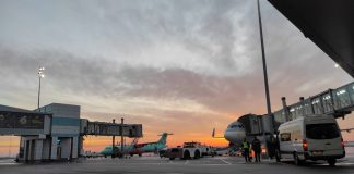 Літаки на пероні в аеропорту Одеса