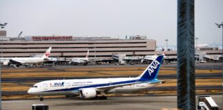 Пассажиры двух самолетов вернулись в 2025 год Boeing 787 All Nippon Airways