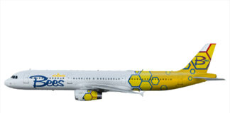 Самолет в ливрее румынской Bees Airlines