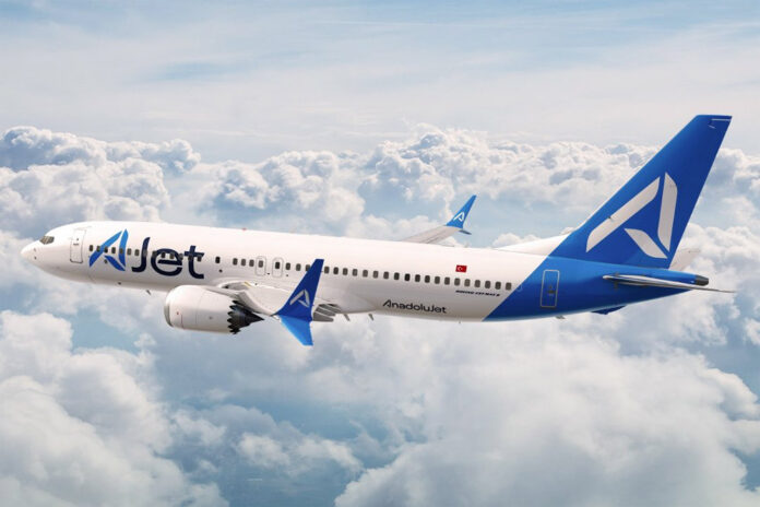 Boeing 737 MAX 8 AJet