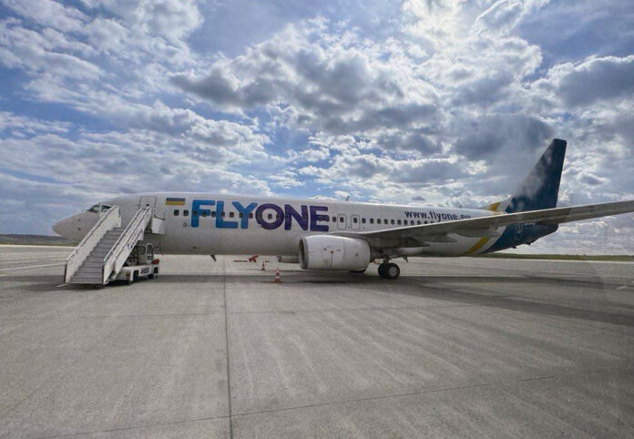Boeing 737-800 UR-PSF авиакомпании 