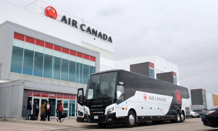 Автобус Air Canada