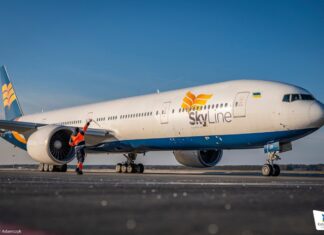 Boeing 777-300ER Skyline Express