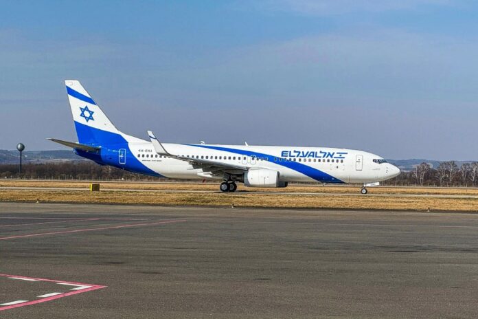Boeing 737-800 El Al в новой ливрее 2025 года