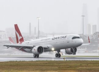 Airbus A321 XLR Qantas приземляется в Сиднее