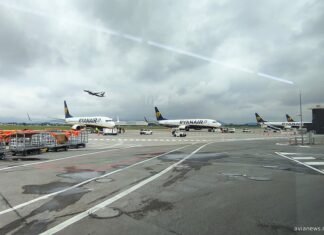 Самолеты Ryanair в аэропорту